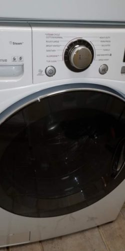 Defiance, MO Auction Washing Machine