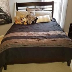 Creve Coeur Auction Full Bed