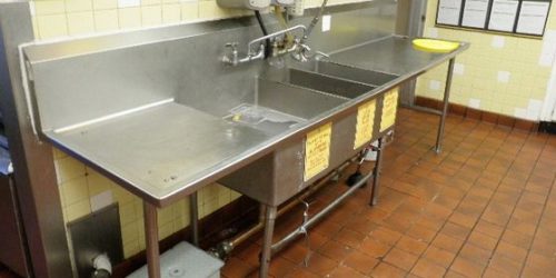 Auction St Louis restaurant equipment 6 500x250 1