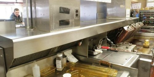 Auction St Louis restaurant equipment 9 500x250 1