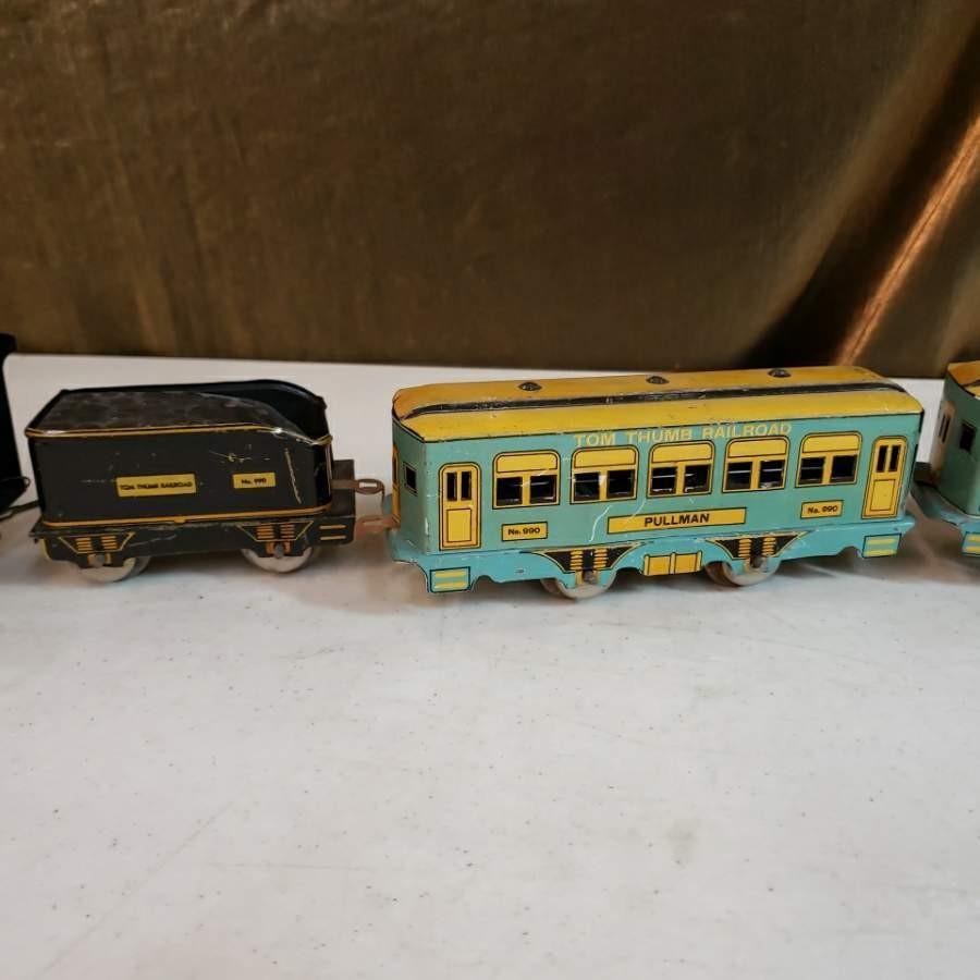Pre WWII model Trains for sale by auction 8