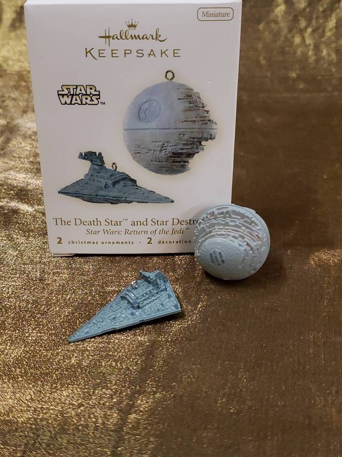 Hallmark Star Wars Death Star And Star Destroyer Ornaments