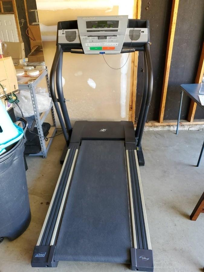 Nordic track C 2000 Treadmill