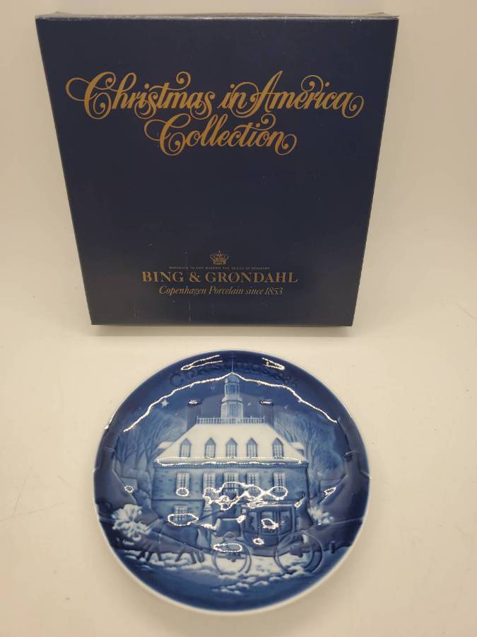 Vintage Collector Plate Christmas Eve In Williamsburg