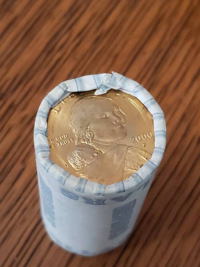 Lot 0084 Uncirculated Roll Sacagawea Dollar Coins