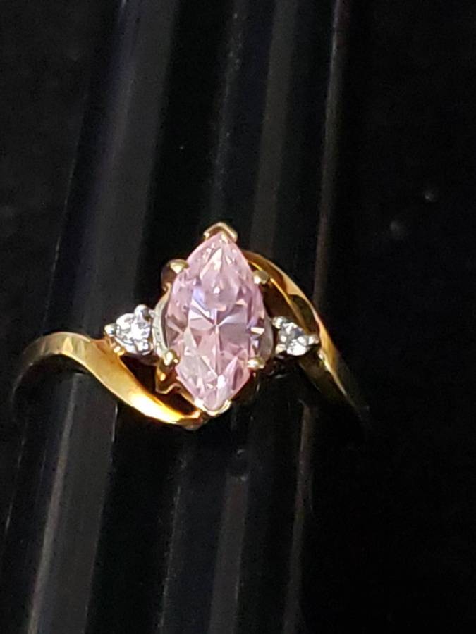 10k Gold Ladies Ring With Pink Stone