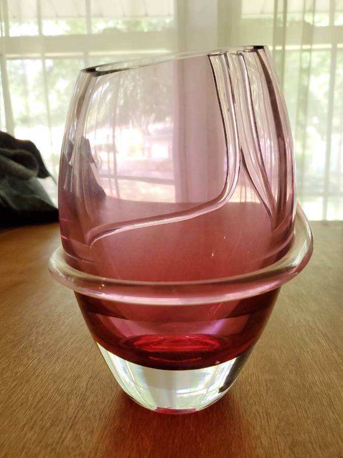 Unique Mid Century Modern Art Glass Vase