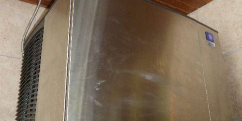 Auction-St-Louis-restaurant-equipment-Manitowoc-Ice-Maker-500x250-1